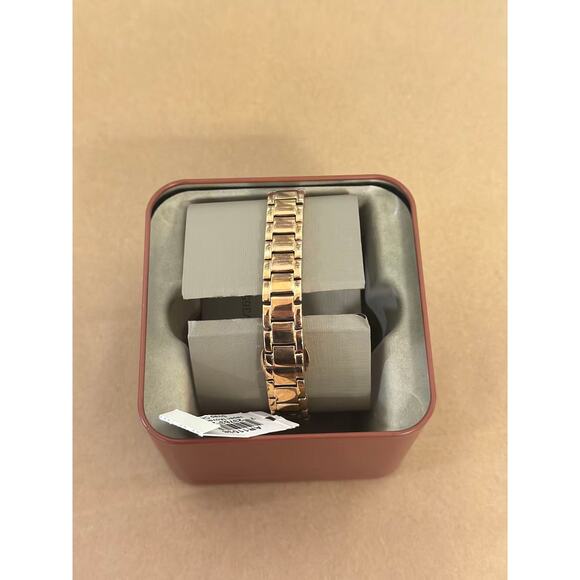 Emporio Armani Gamma AR11038 Ladies Watch With White Dial - Picture 4 of 5